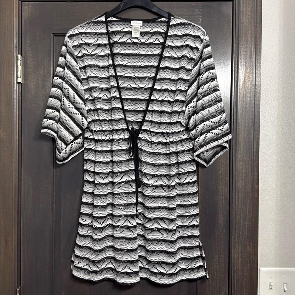 Wearabouts Women's Black‎ & White Swim Cover Size Large
